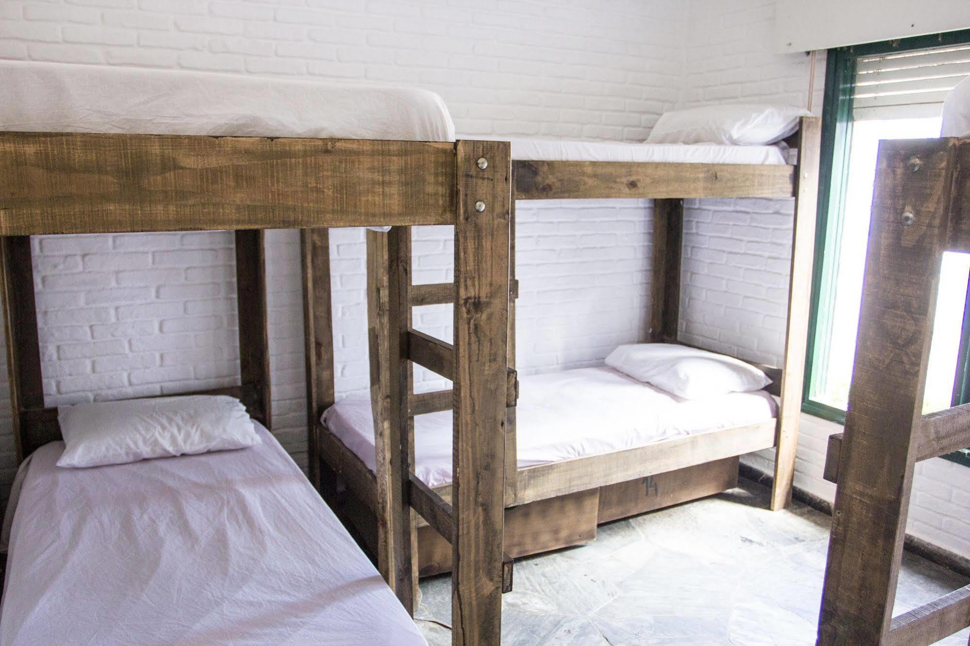 Negrita Hostel La Barra Luaran gambar